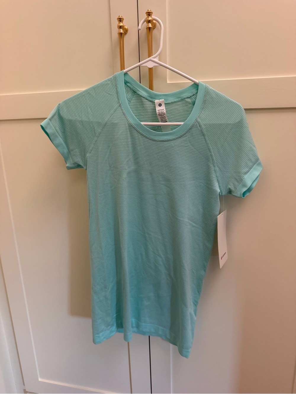 lululemon athletica Mint Green Short Sleeve Tee